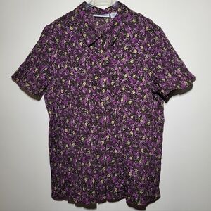 Floral Pleated Short-sleeve Button Down Shirt